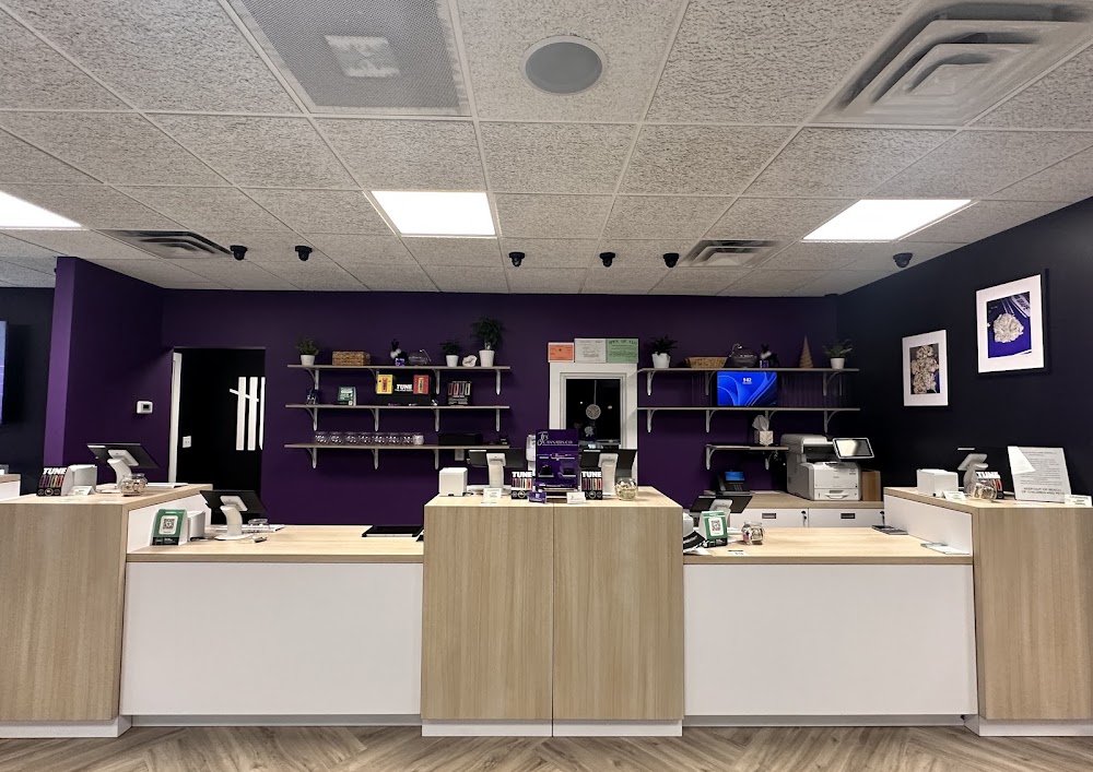 Tj's Cannabis photo 2
