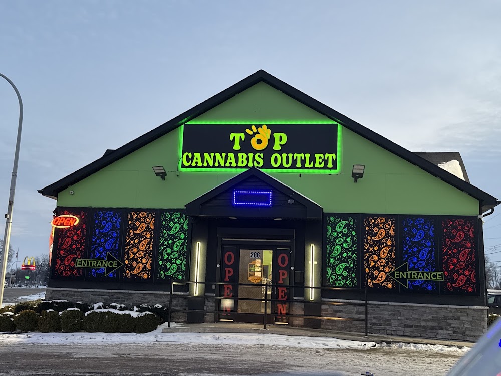 Top Cannabis Outlet Rr photo 1
