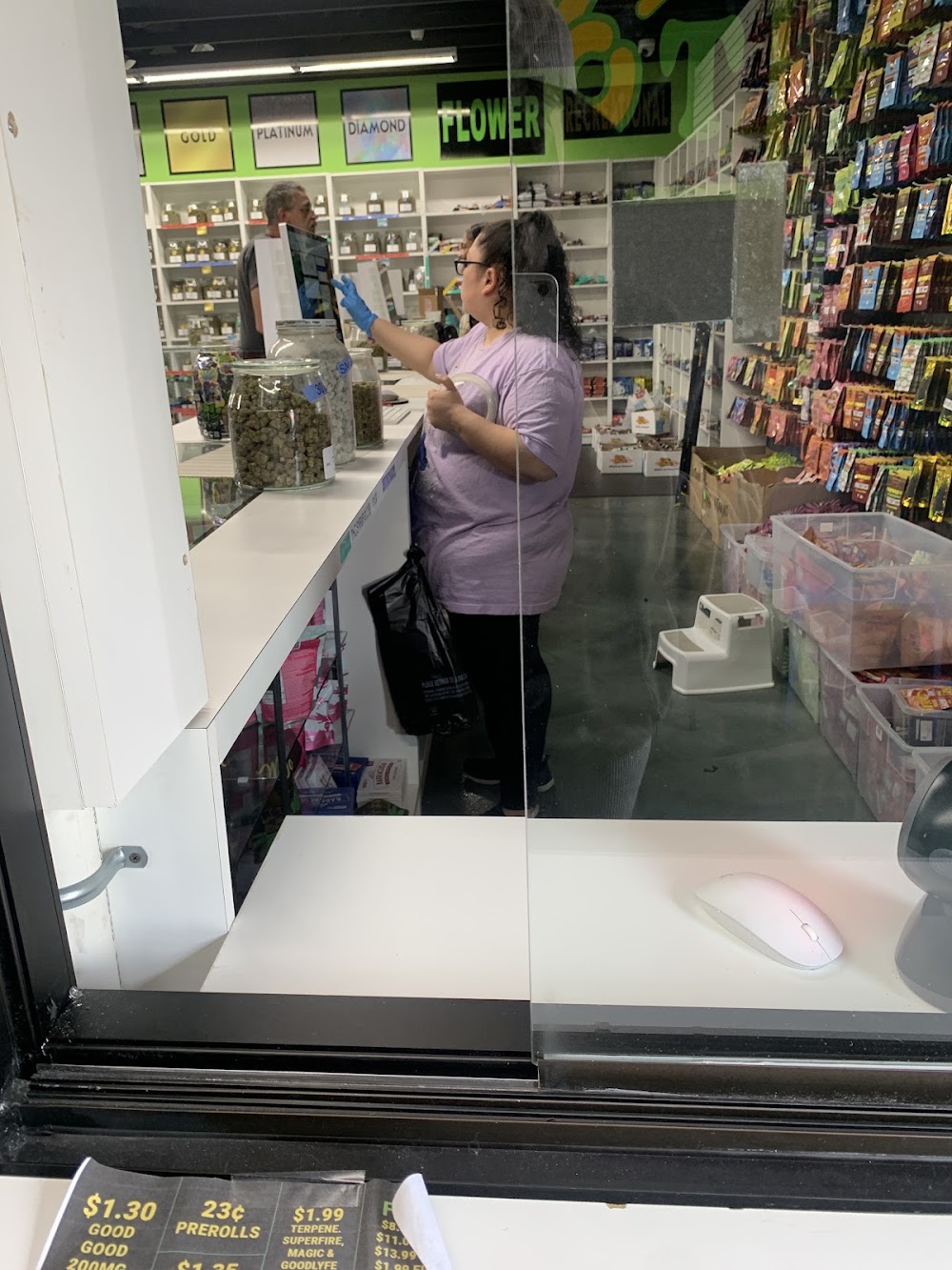 Top Cannabis Outlet photo 5