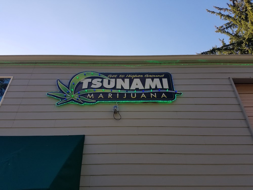 Tsunami Marijuana photo 4