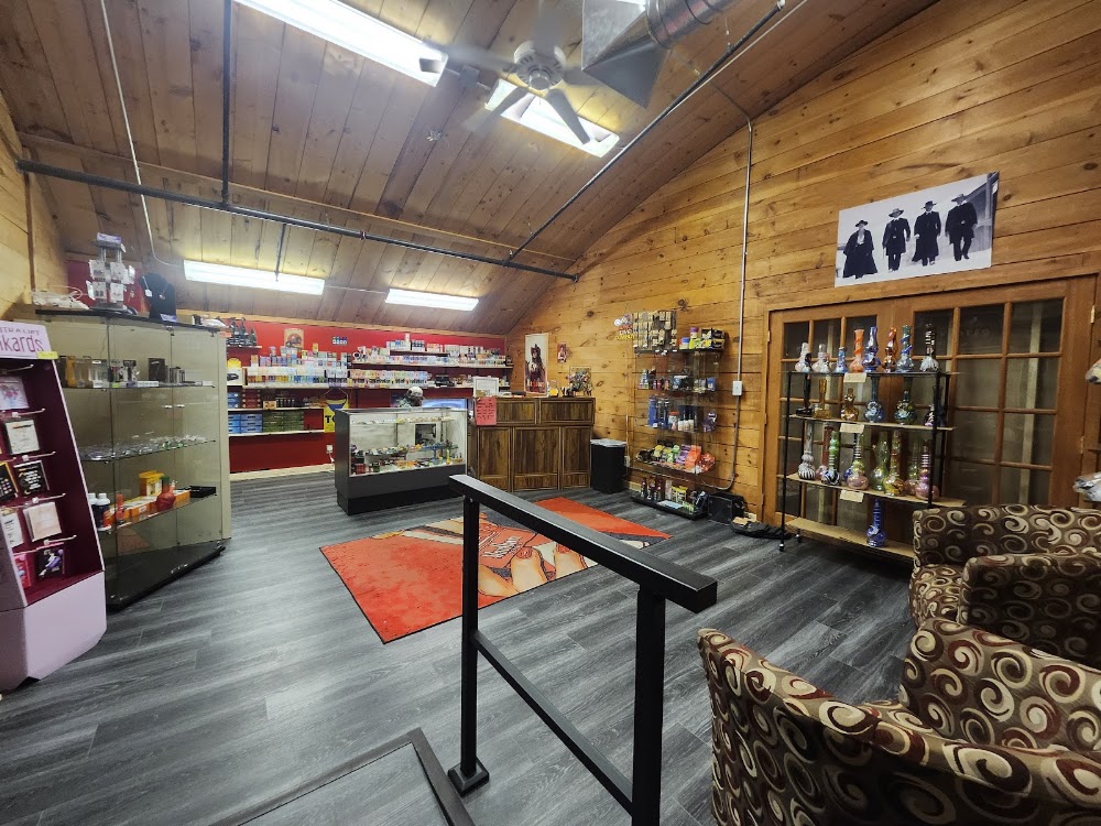 Two Harbors Cannabis photo 3