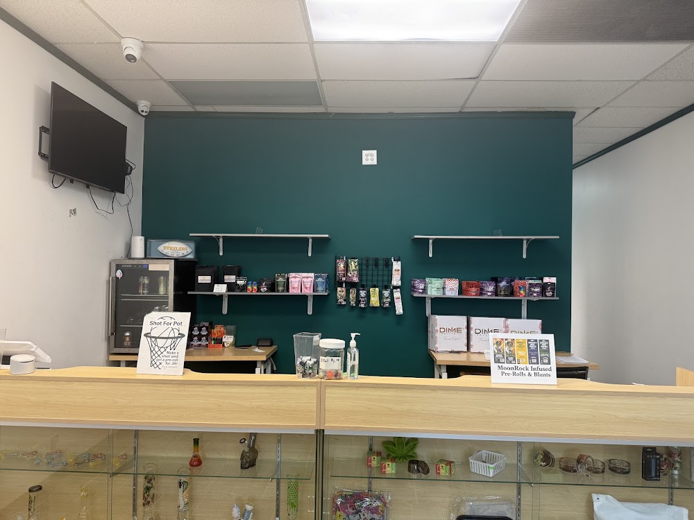 Vannco Dispensary photo 3