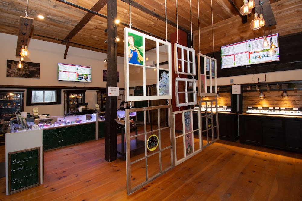 Vt Bud Barn - Brattleboro Weed Dispensary photo 4