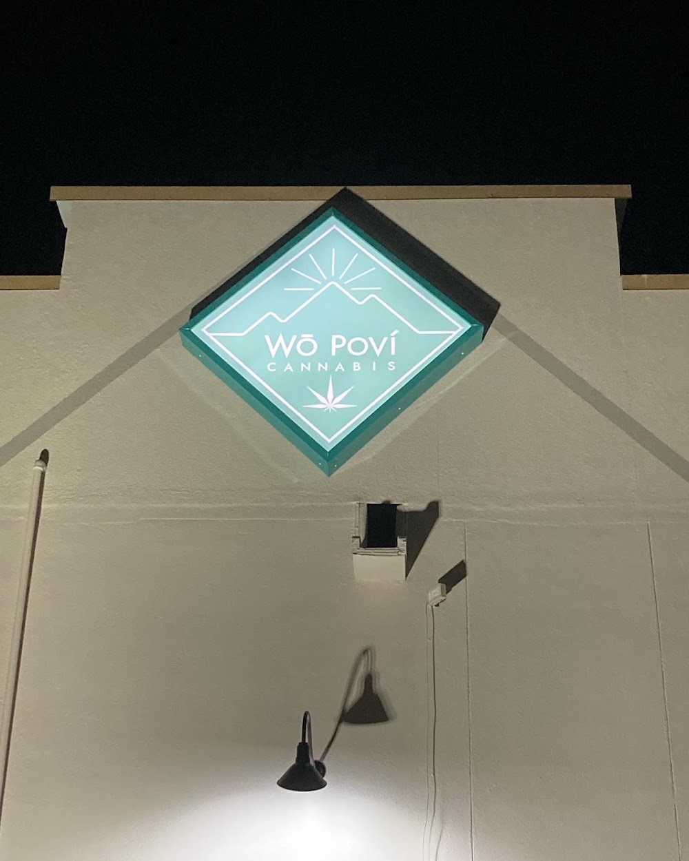 Wō Poví Cannabis photo 3