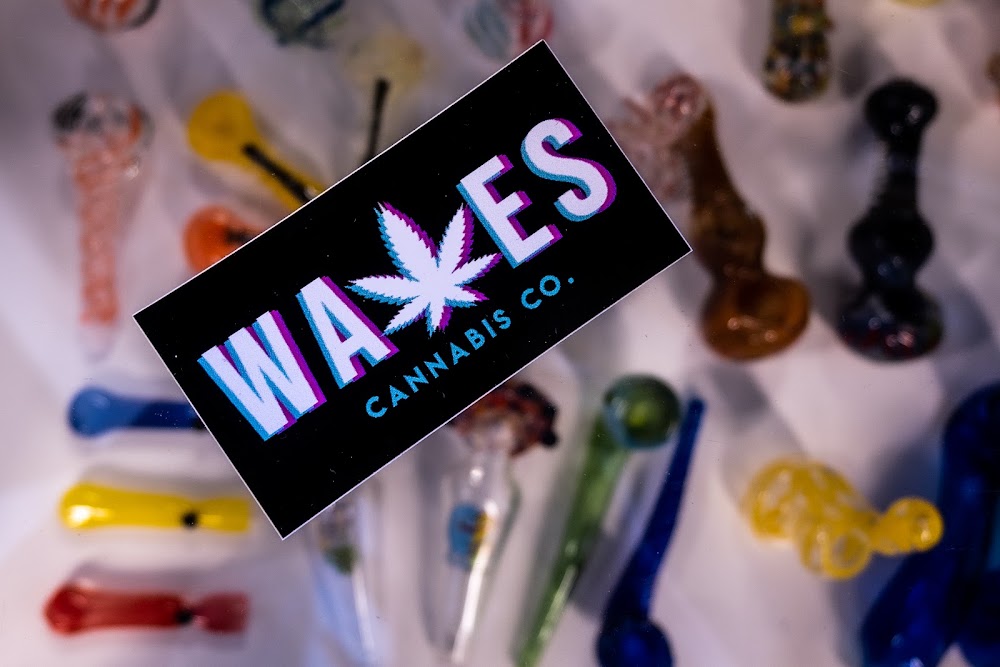 Waves Cannabis CO photo 7