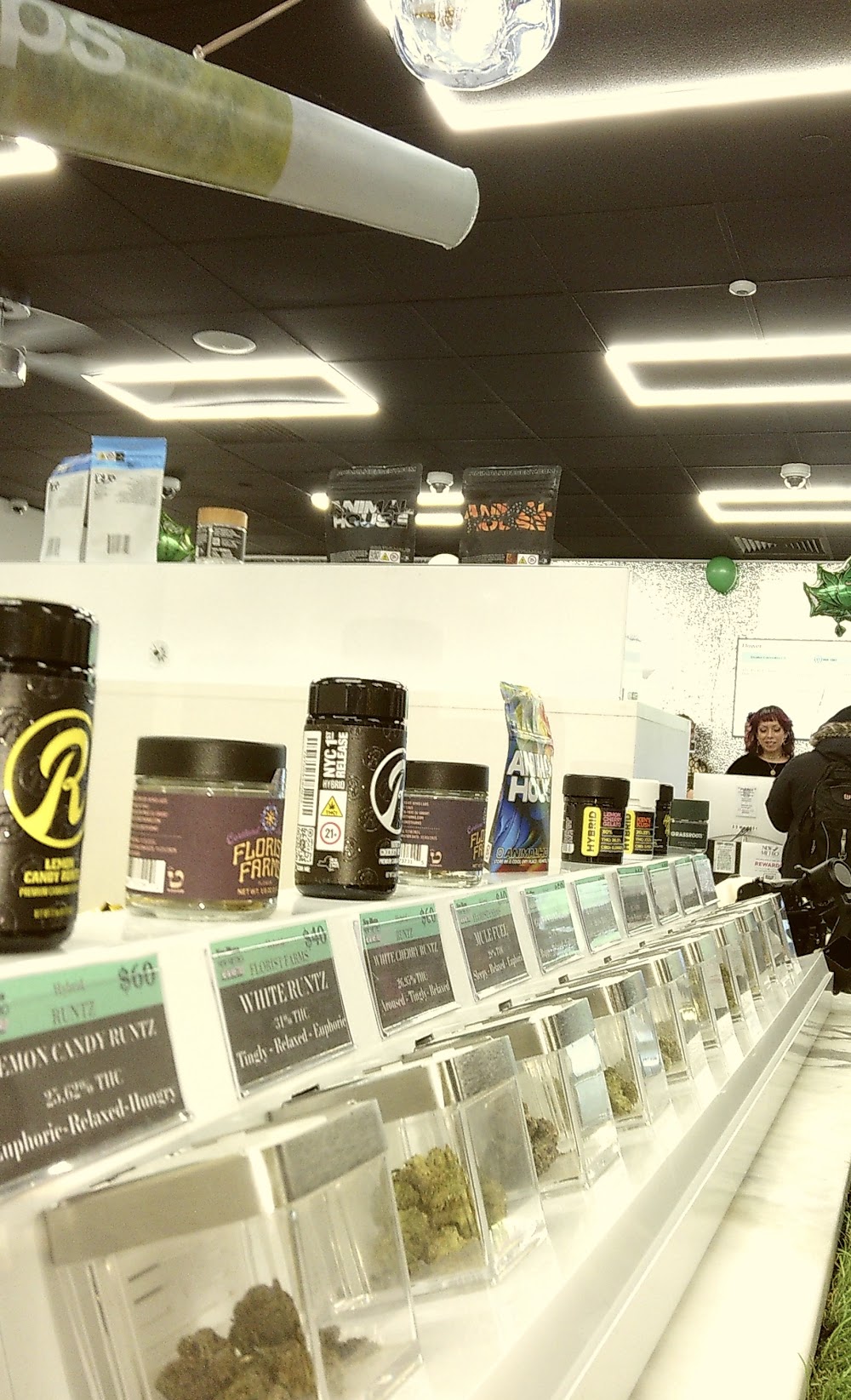 Weed Mart By New Metro photo 5