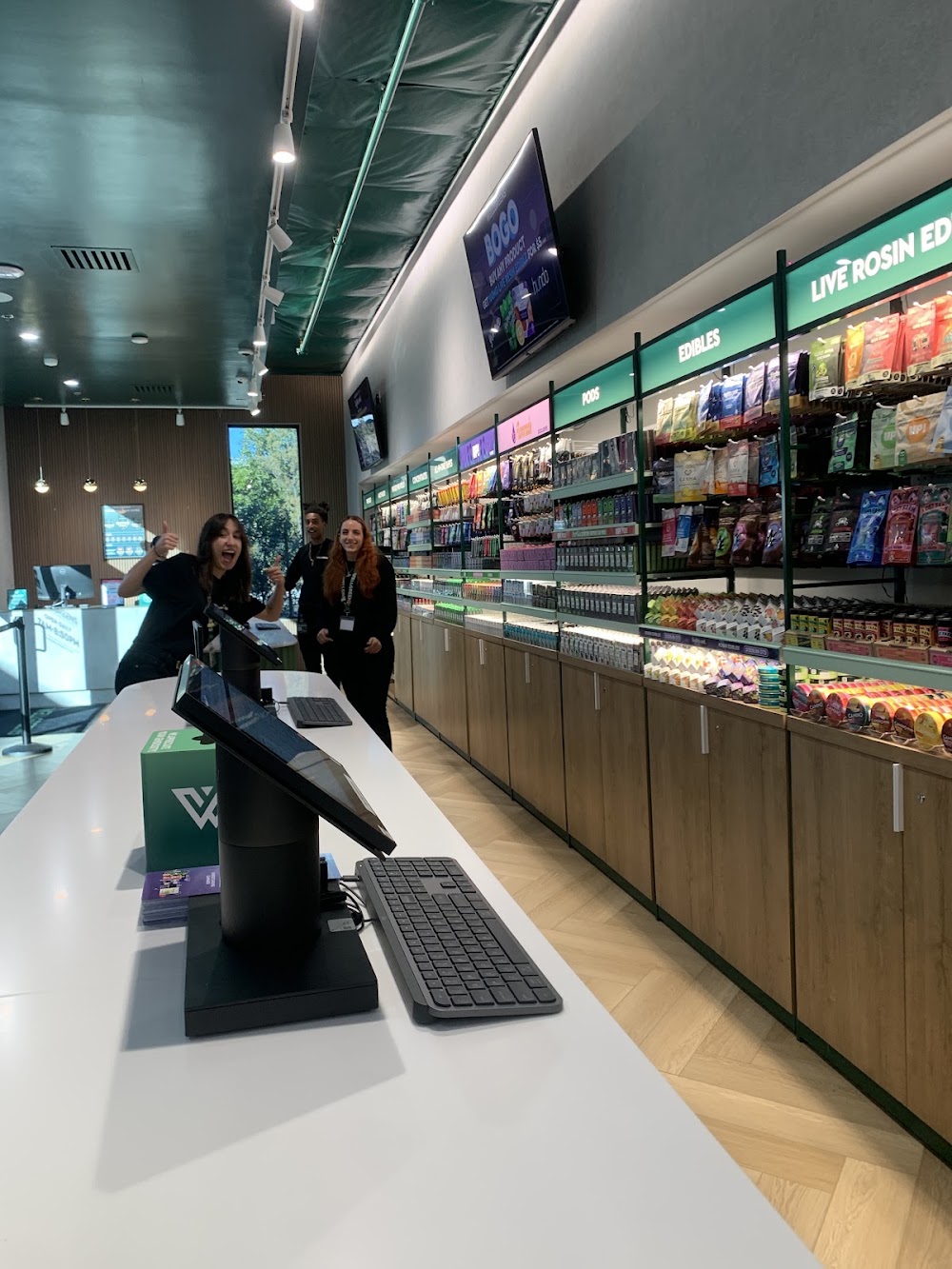 Wellgreens Dispensary photo 7