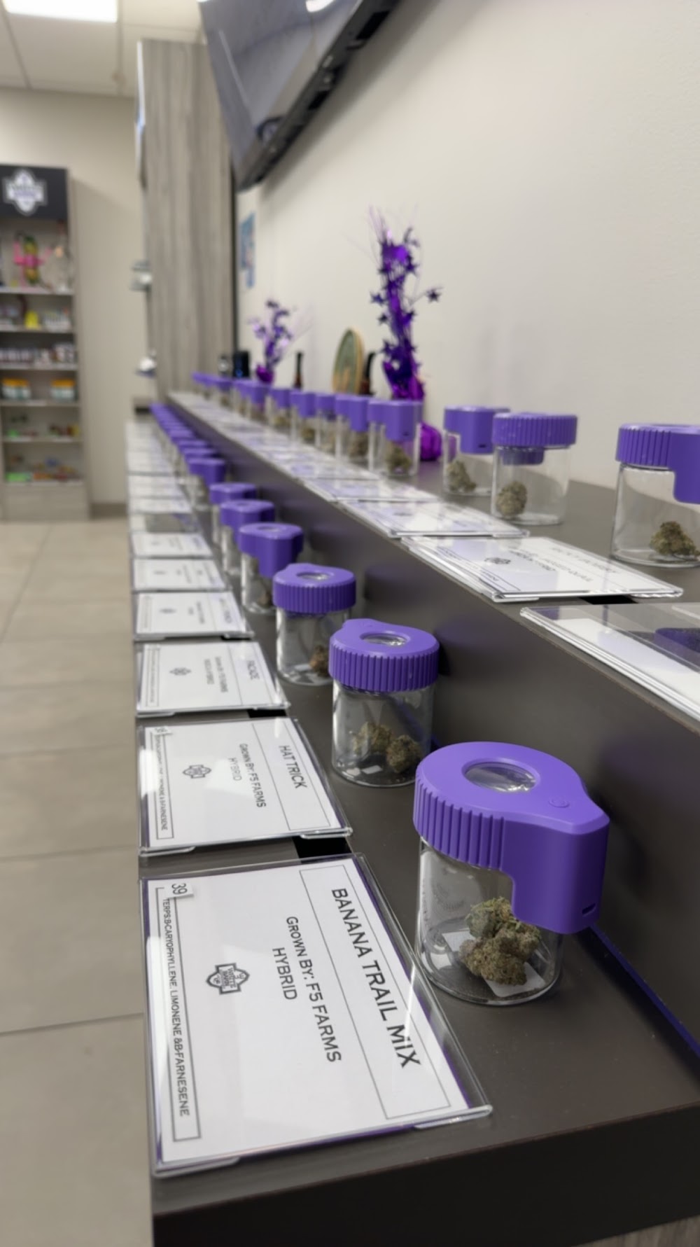 White Barn Dispensary Bixby By Okie Wonderland: Now Open! photo 2