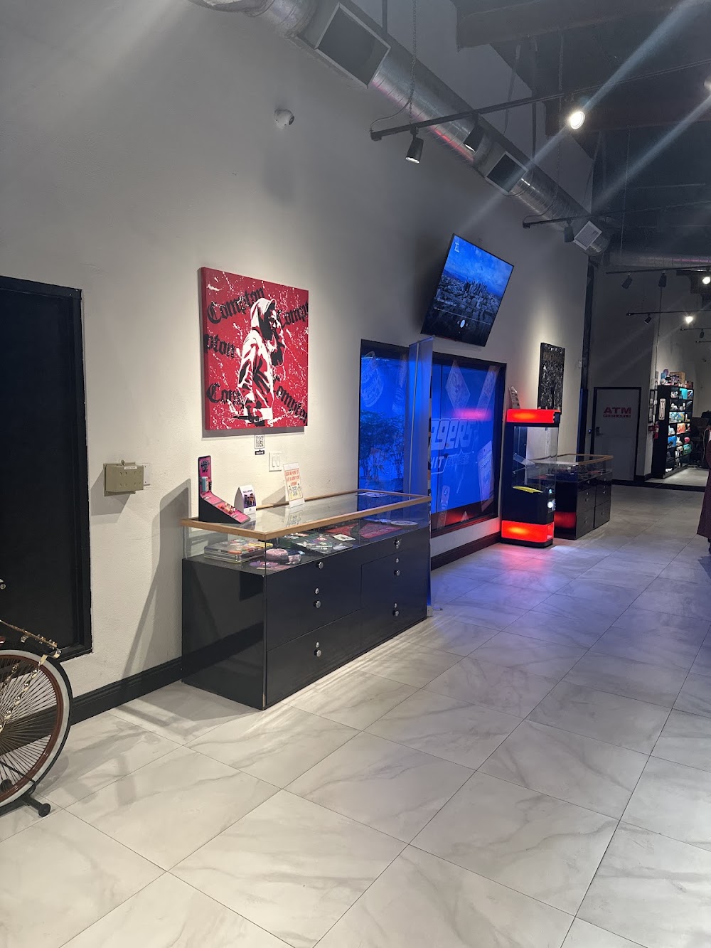 Xzibit's West Coast Cannabis Chatsworth photo 7