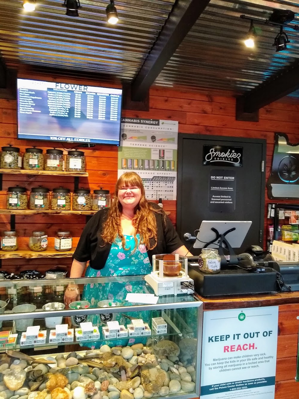 Yachats Cannabis Company photo 3