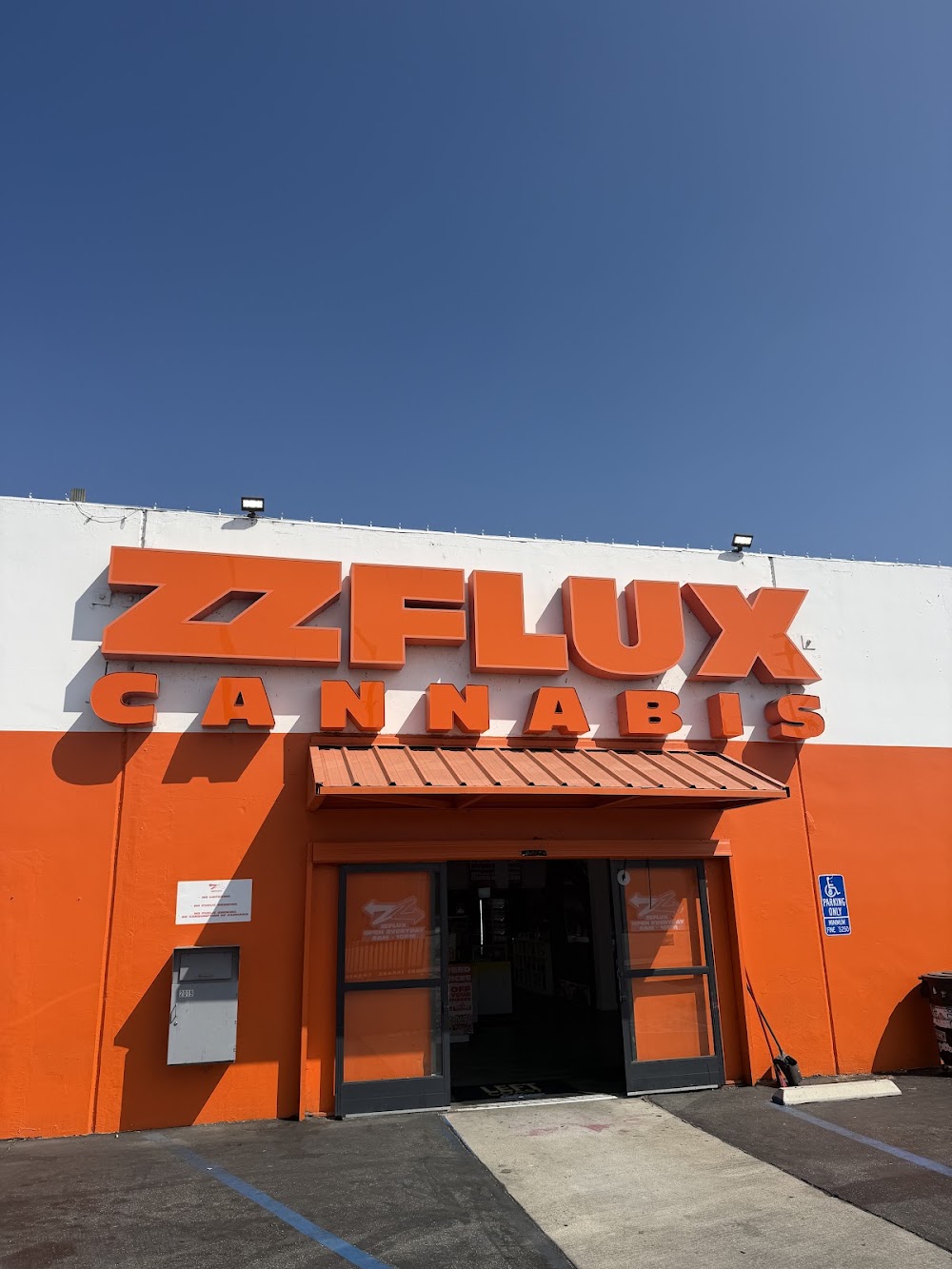 Zzflux Dtla photo 1